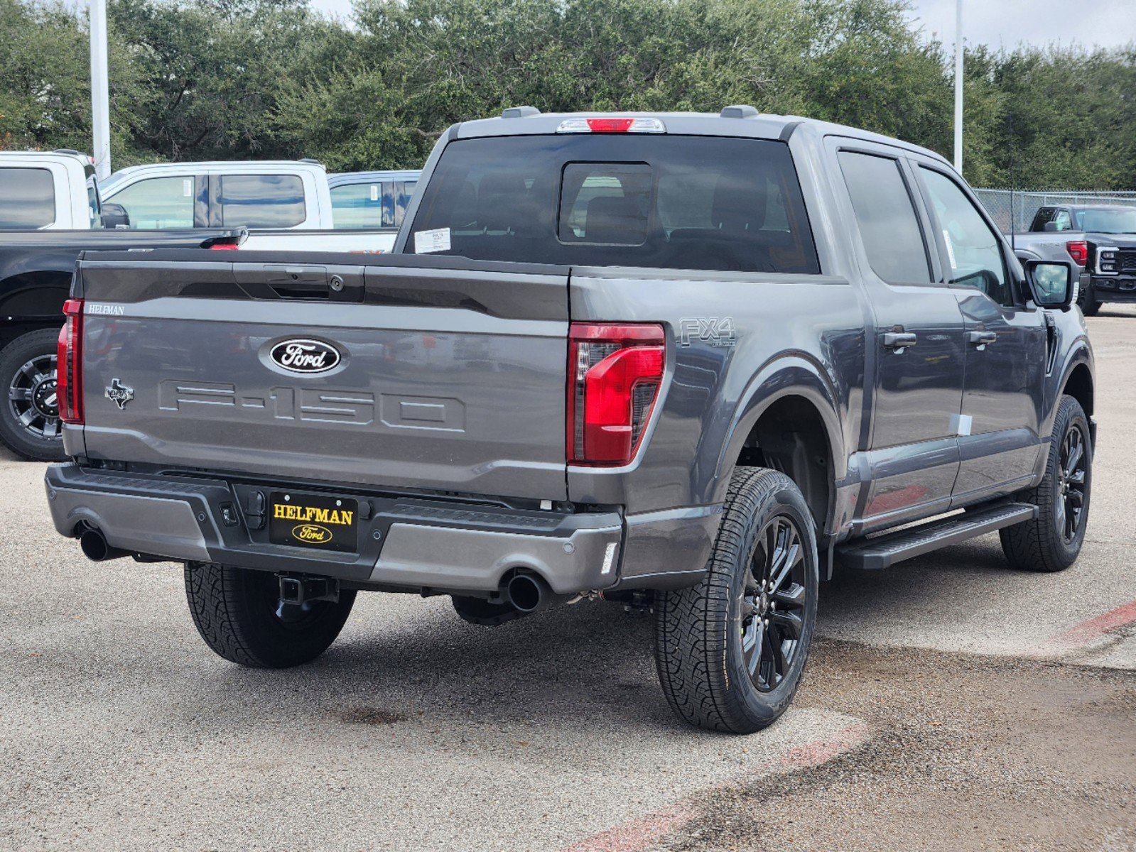 2025 Ford F-150 XLT photo 3