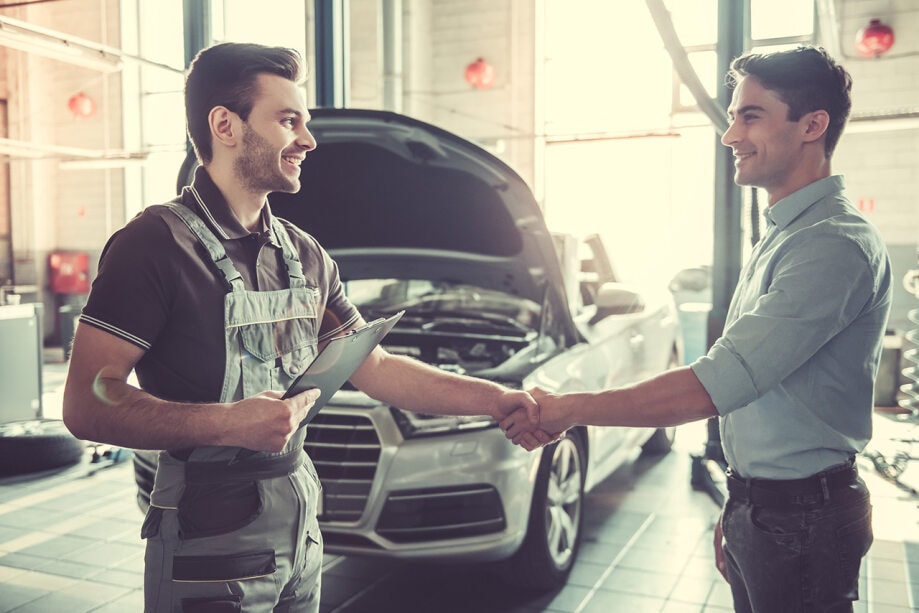Service tech shaking hands.jpg
