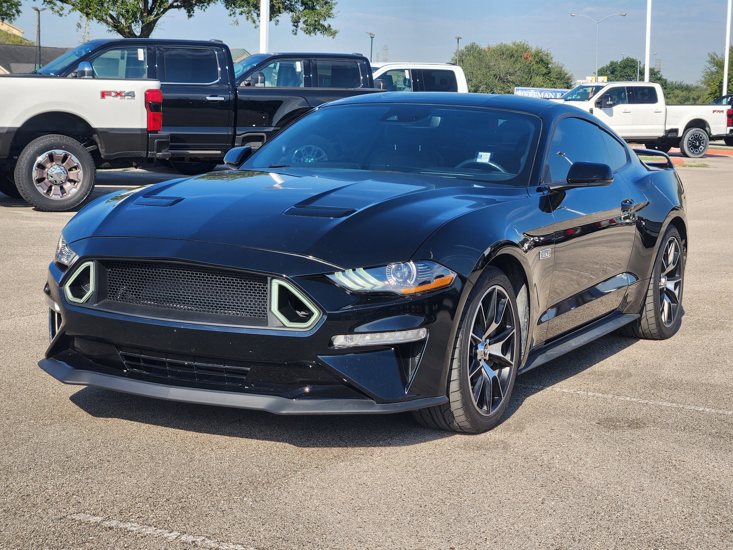 2021 Ford Mustang EcoBoost Premium photo 2
