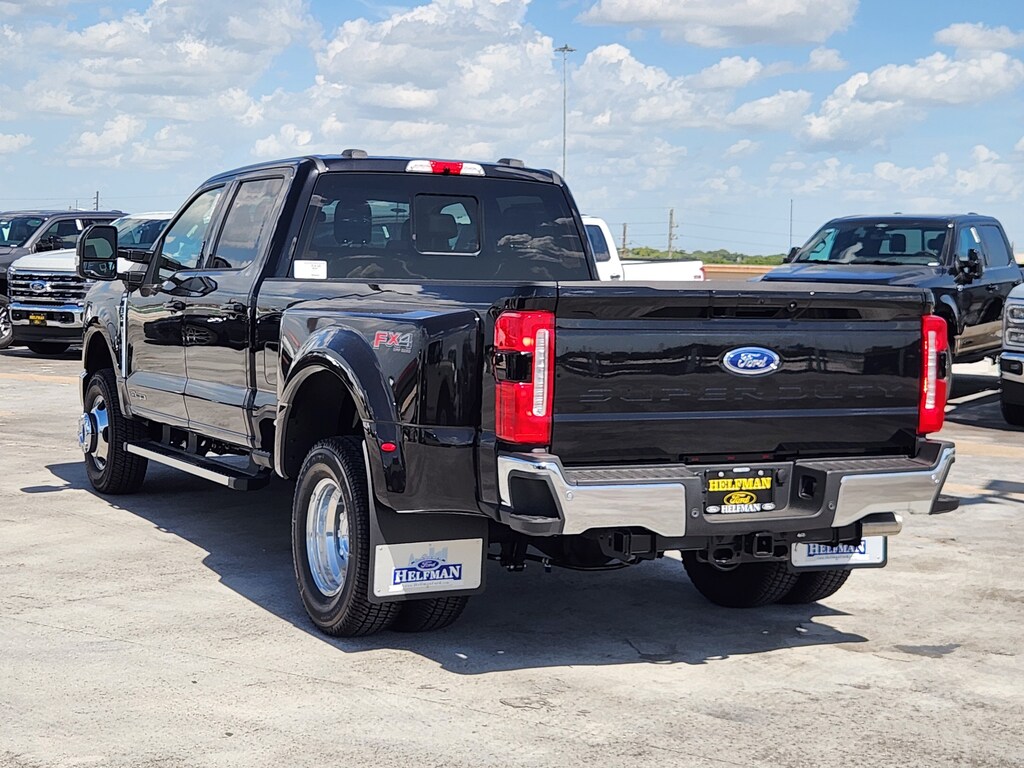 New 2026 Ford Super Duty F-350® Lariat® TRUCK