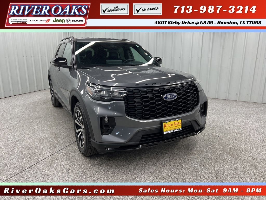 2025 Ford Explorer ST-Line