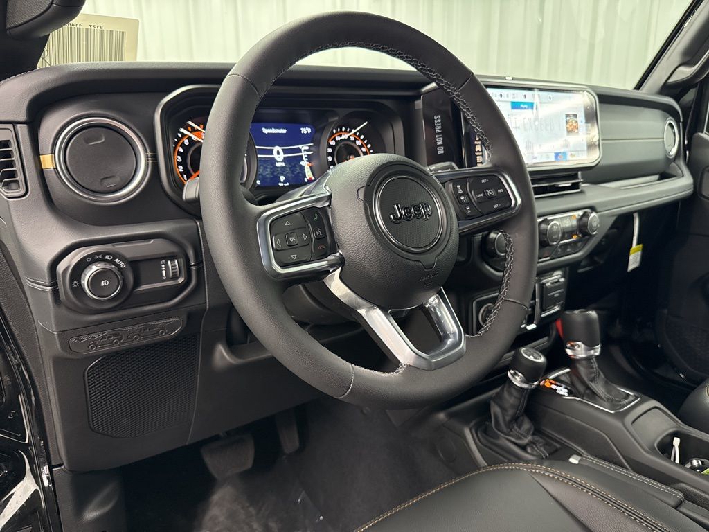 2026 Jeep Wrangler 4-Door Sahara - Photo 18