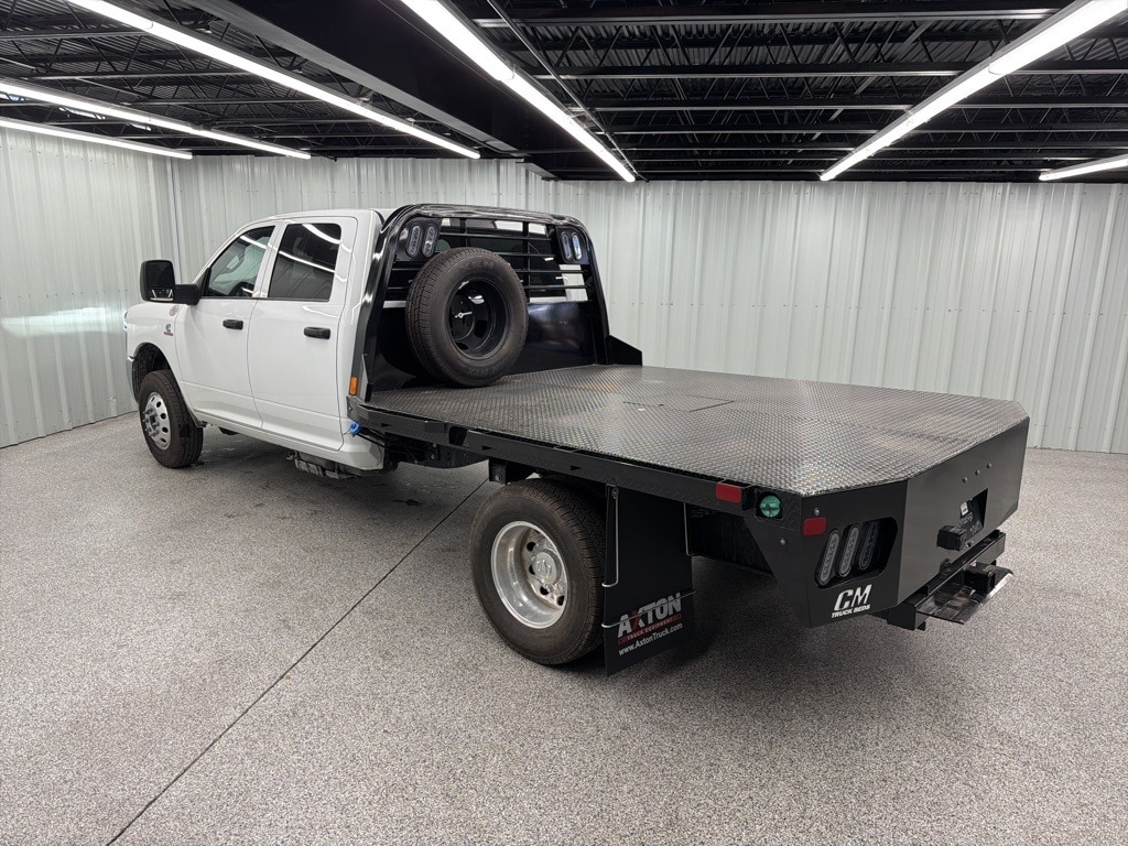 New 2026 Ram 3500 Chassis Cab TRADESMAN CREW 4X4 60' CA Pickup