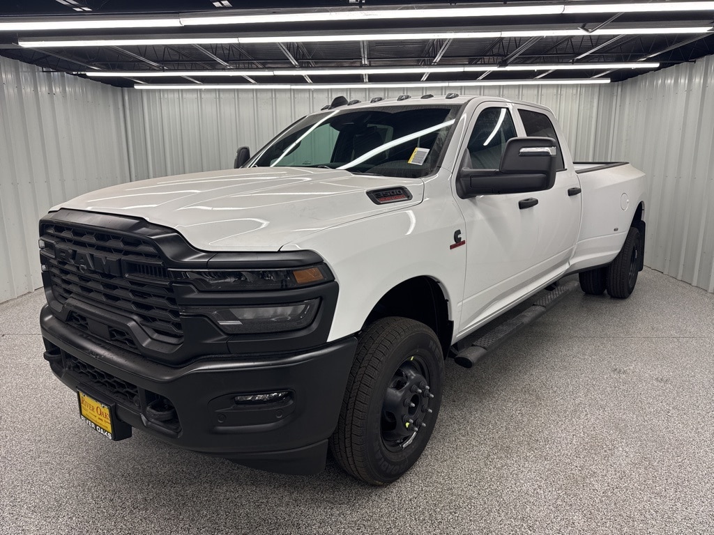 New 2026 Ram 3500 TRADESMAN CREW CAB 4X4 8' BOX Pickup