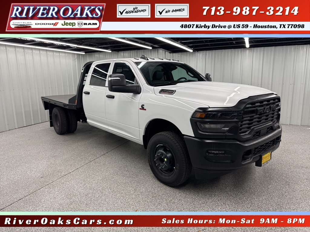New 2026 Ram 3500 Chassis Cab TRADESMAN CREW 4X4 60' CA Pickup