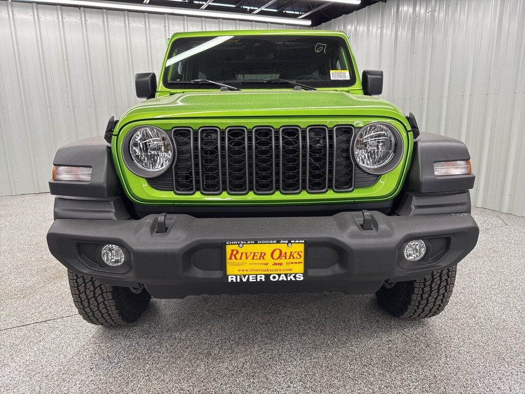 2025 Jeep Wrangler Sport photo 2