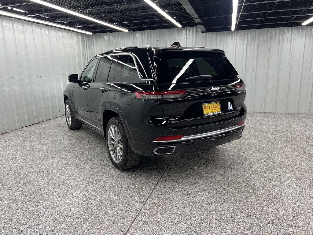 2024 Jeep Grand Cherokee Summit photo 4