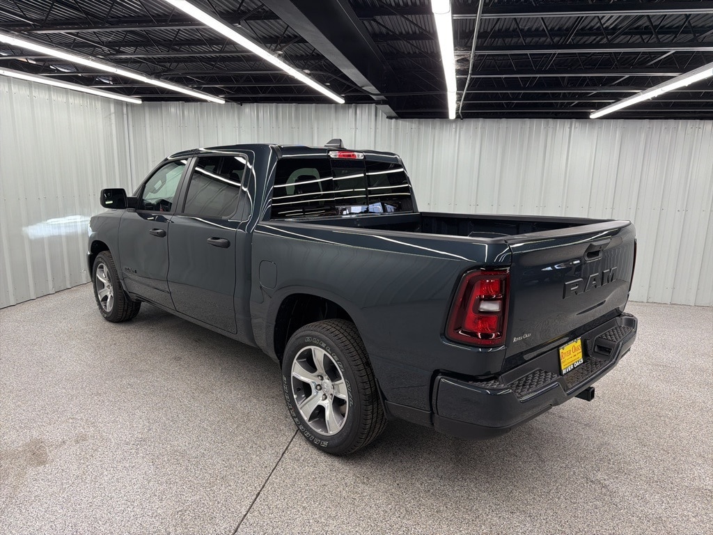 New 2025 Ram 1500 TRADESMAN CREW CAB 4X2 5'7 BOX Pickup