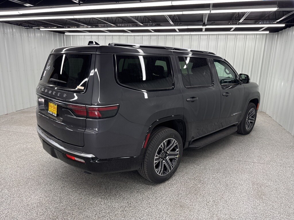 2025 Jeep Wagoneer Base photo 4