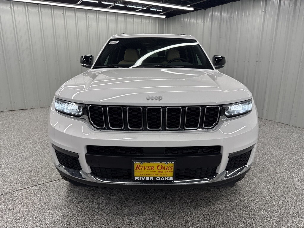 2025 Jeep Grand Cherokee L photo 2