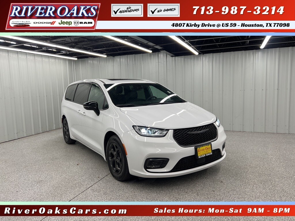 2023 Chrysler Pacifica Hybrid Van Passenger Van 