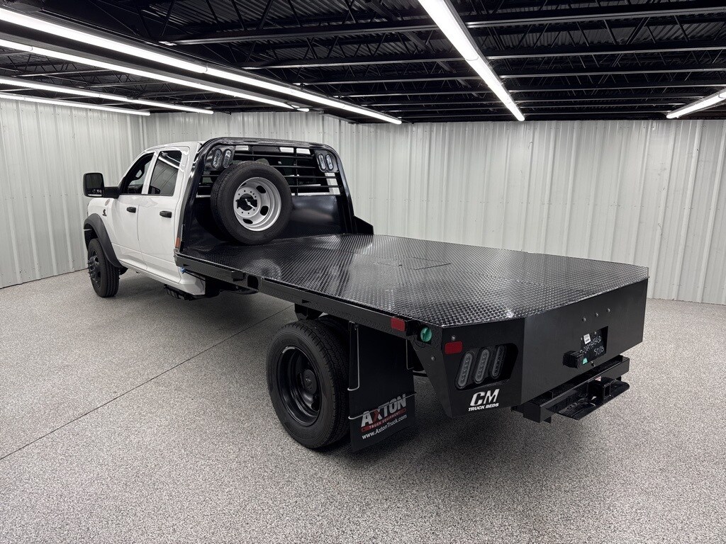 2025 Ram 5500 Tradesman photo 3
