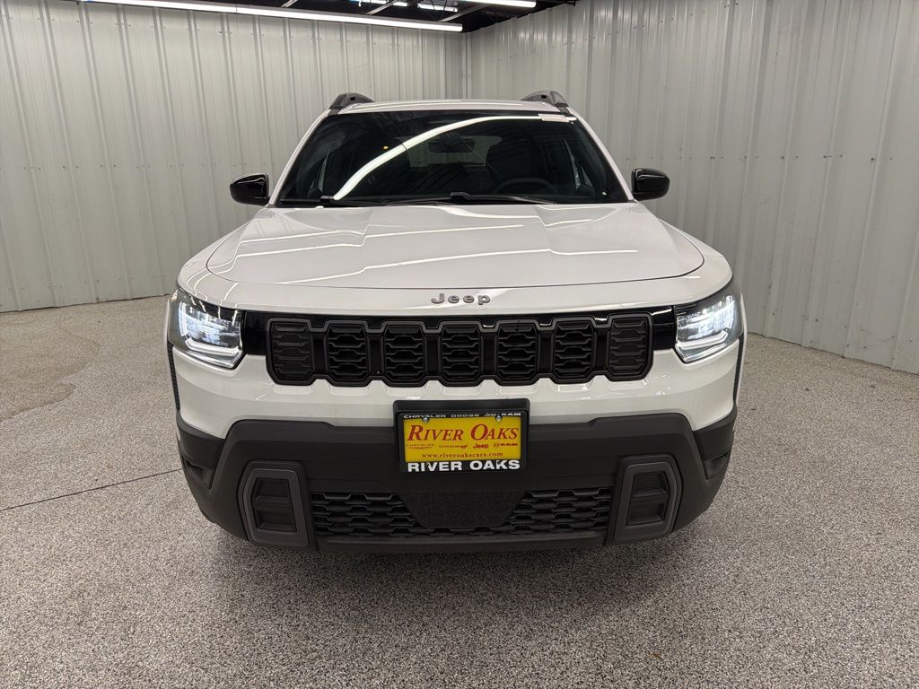 2026 Jeep Cherokee Laredo