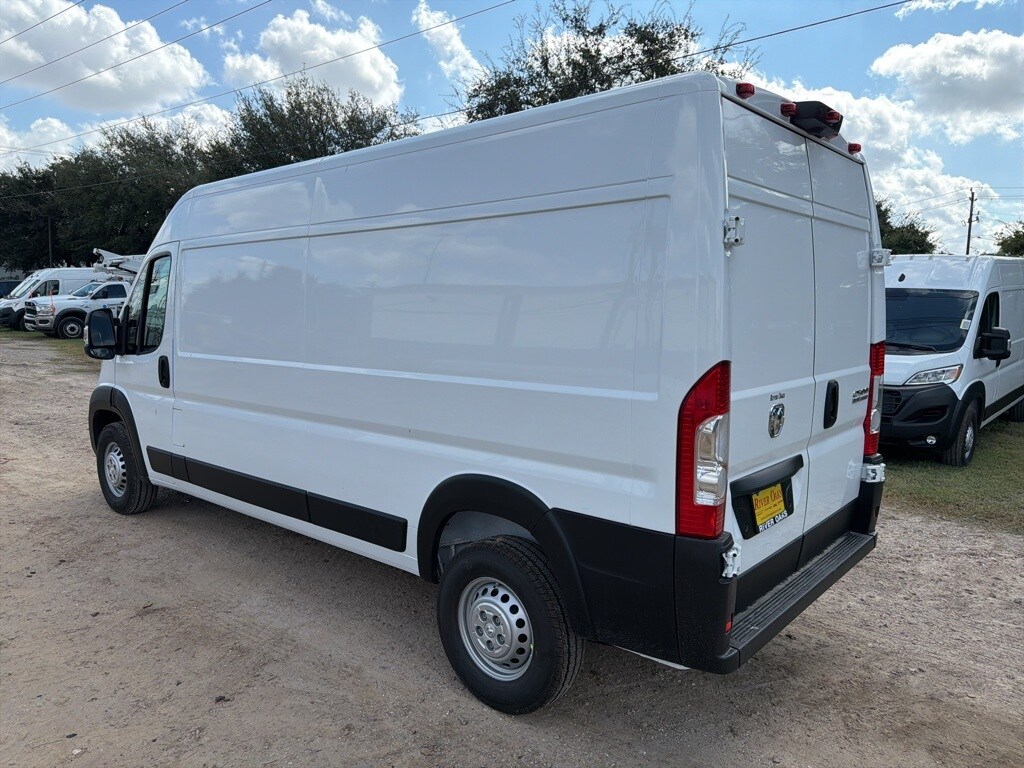 2026 Ram ProMaster 2500 Cargo Van photo 3