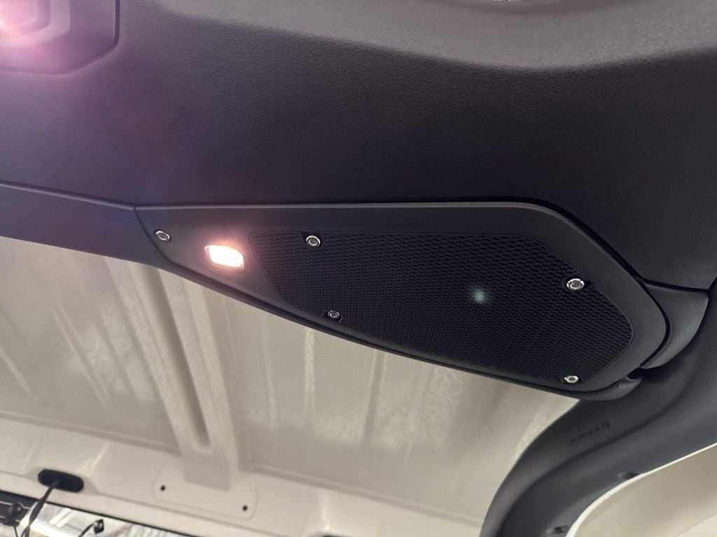 2025 Jeep Wrangler 2-Door Rubicon - Photo 17