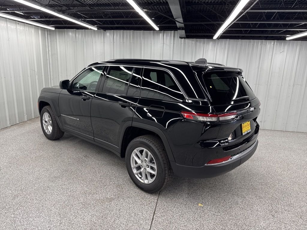 New 2025 Jeep Grand Cherokee LAREDO X 4X4 Sport Utility