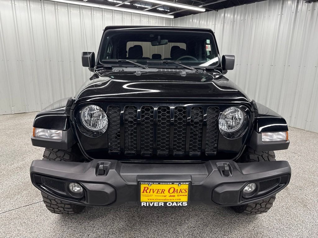 Used 2023 Jeep Gladiator Willys Truck Crew Cab