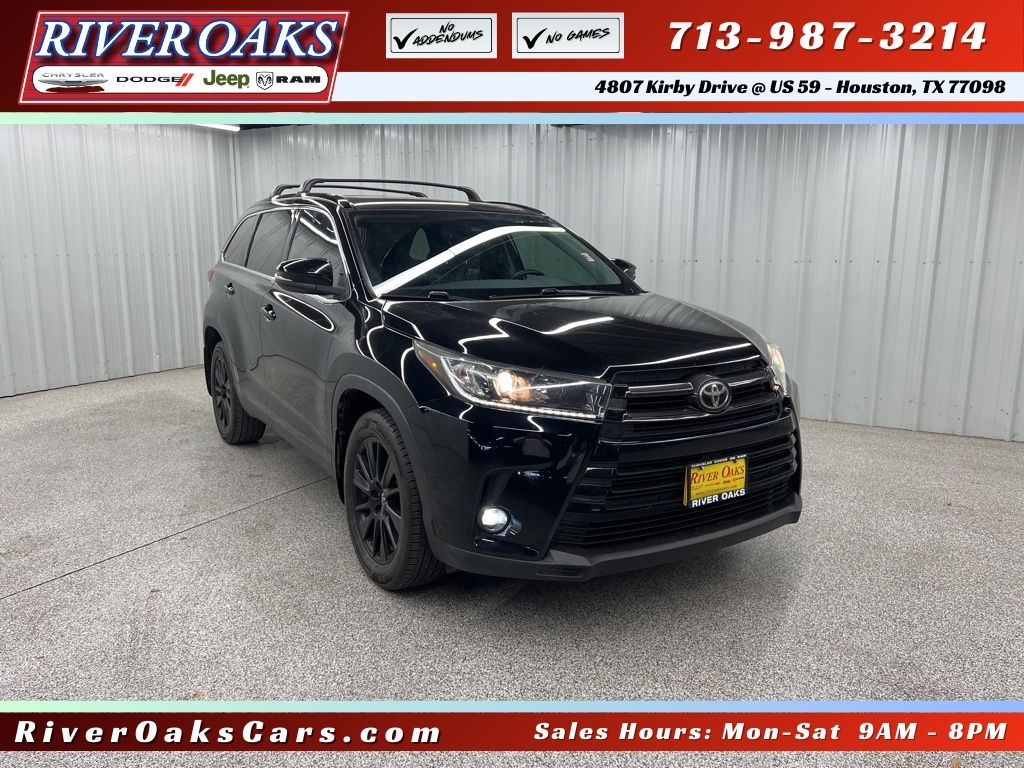 2019 Toyota Highlander SE 4x2 V6's photo