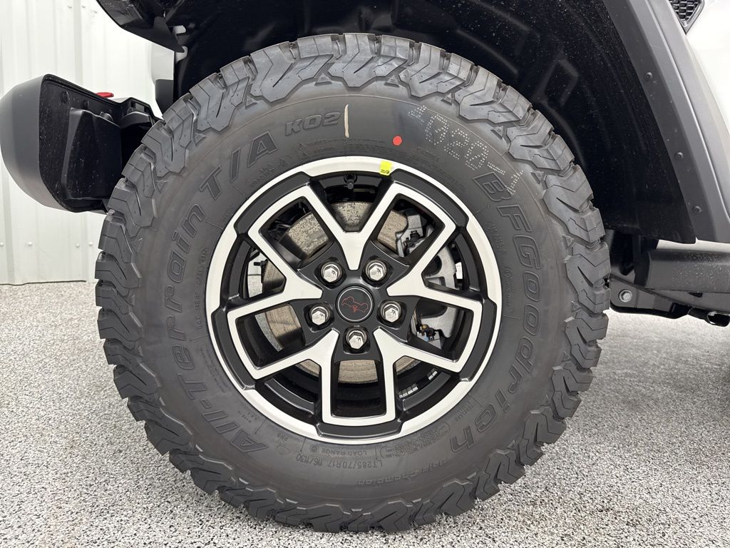 2025 Jeep Wrangler 2-Door Rubicon - Photo 11