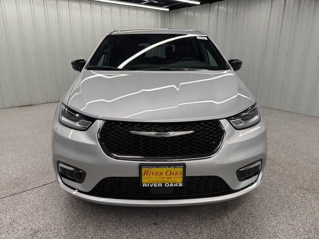 New 2026 Chrysler Pacifica SELECT Passenger Van