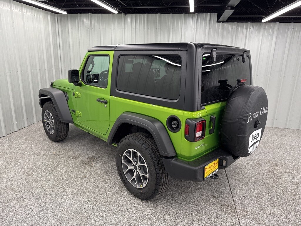 2025 Jeep Wrangler Sport photo 4
