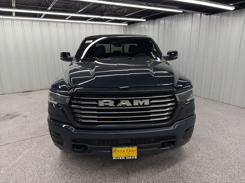 New 2026 Ram 1500 LARAMIE CREW CAB 4X4 5'7 BOX Pickup