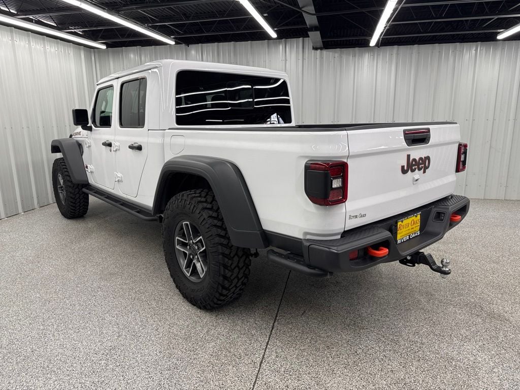 Used 2025 Jeep Gladiator Mojave Truck Crew Cab