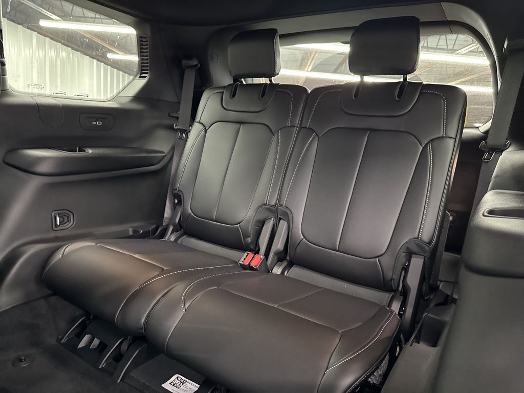 2025 Jeep Grand Cherokee L Limited - Photo 12