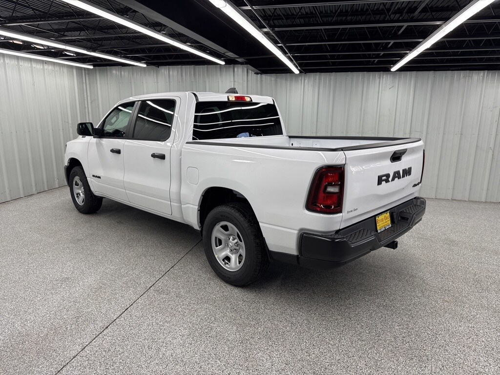 2025 Ram 1500 Tradesman photo 2