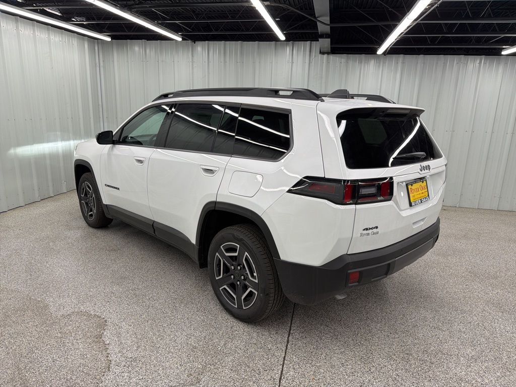 2026 Jeep Cherokee Laredo