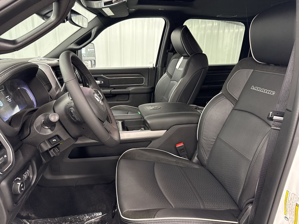 2026 RAM 2500 Laramie - Photo 12