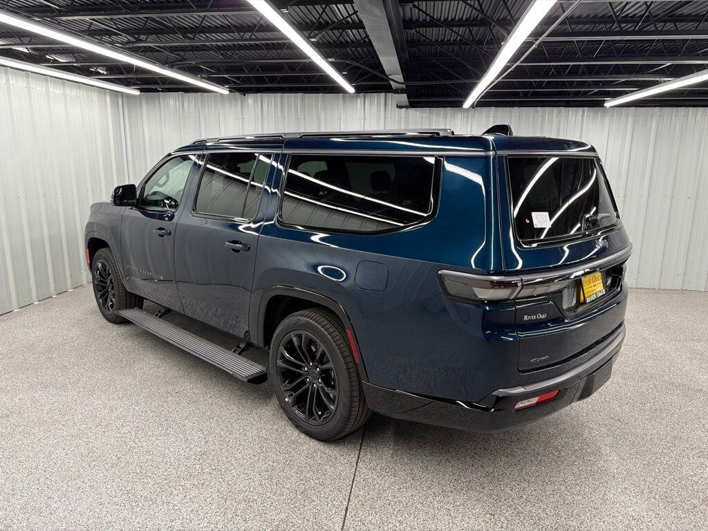 New 2026 Jeep Grand Wagoneer L SUMMIT RESERVE 4X4 Sport Utility