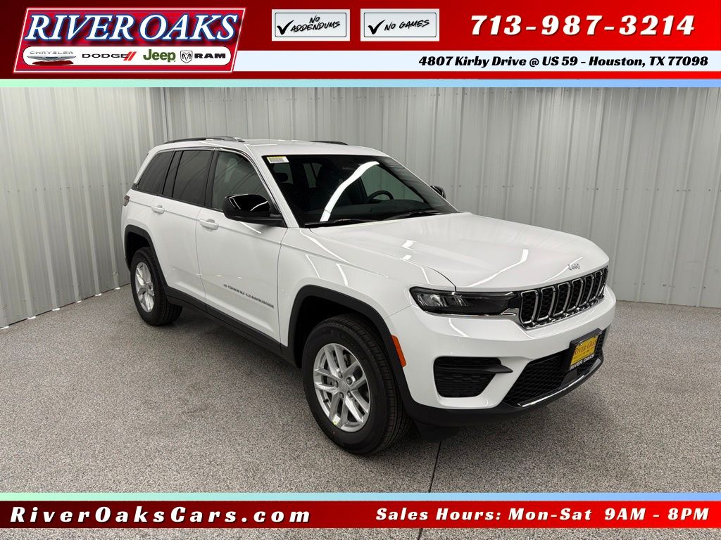 New 2026 Jeep Grand Cherokee LAREDO 4X2