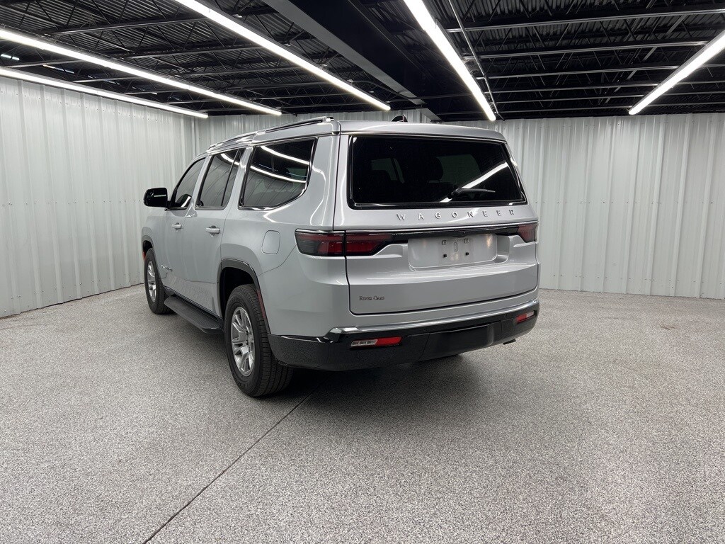 2024 Jeep Wagoneer Base photo 4