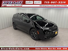 2026 Chrysler Pacifica LIMITED Passenger Van