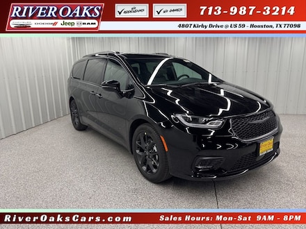 2026 Chrysler Pacifica Select Passenger Van 2C4RC1BGXTR203275