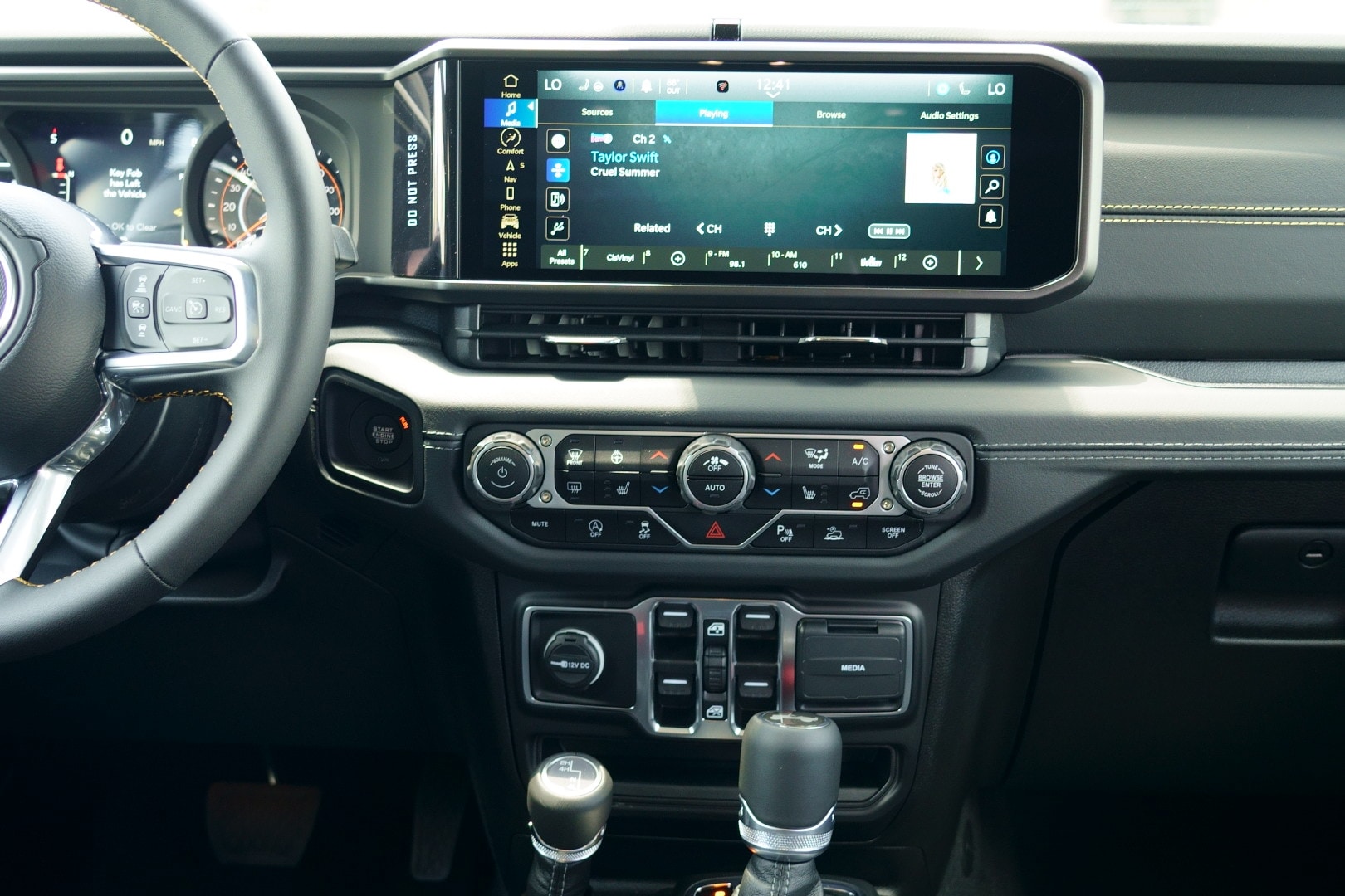 2024 Wrangler New Touchscreen