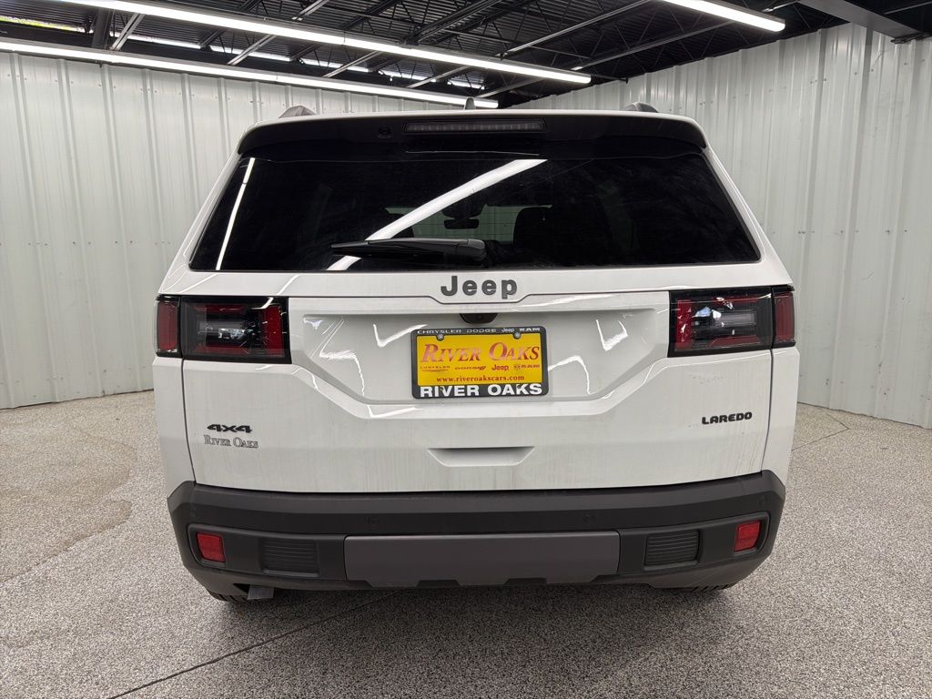 2026 Jeep Cherokee Laredo