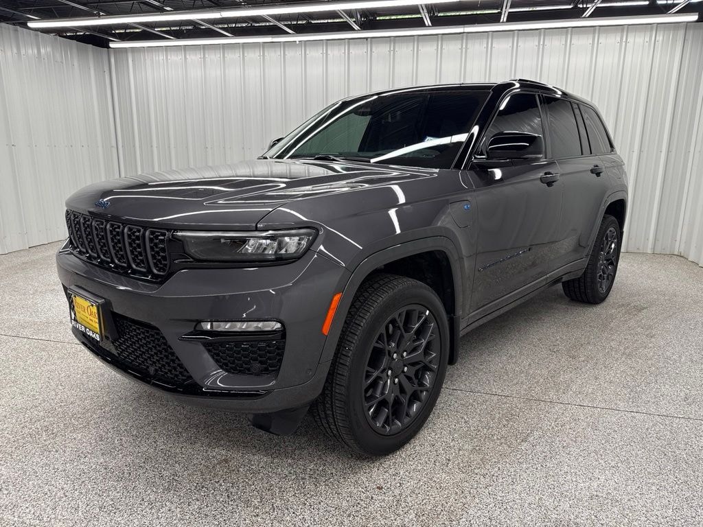 Used 2025 Jeep Grand Cherokee Summit Reserve 4xe SUV