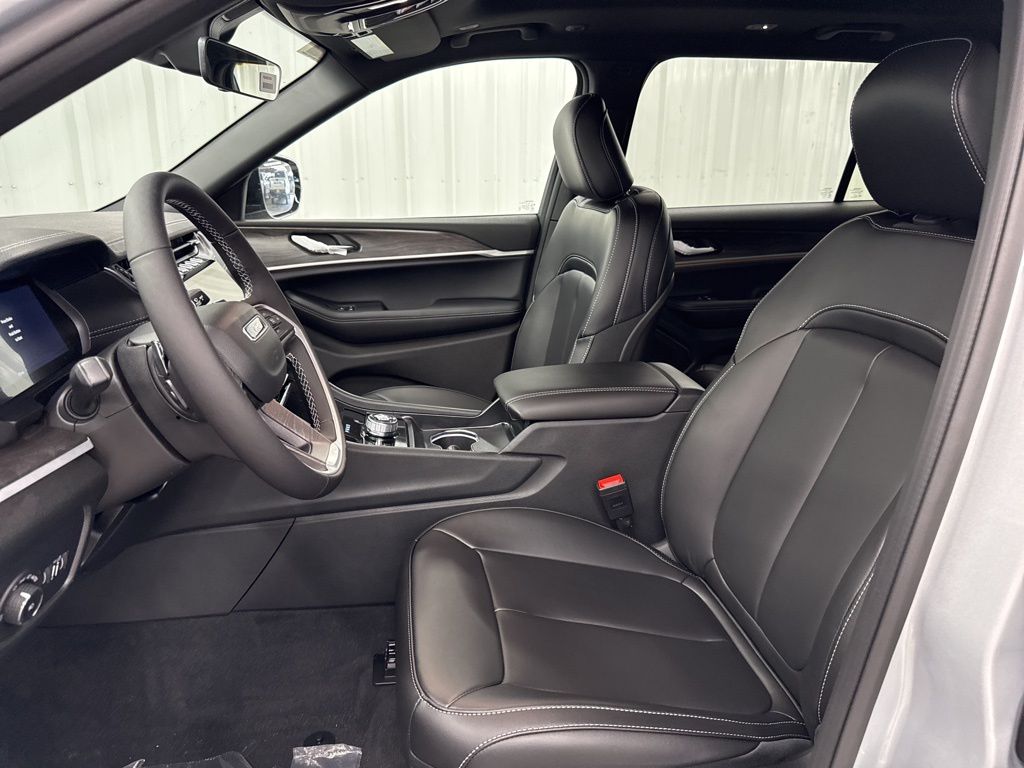 2025 Jeep Grand Cherokee L Limited - Photo 17