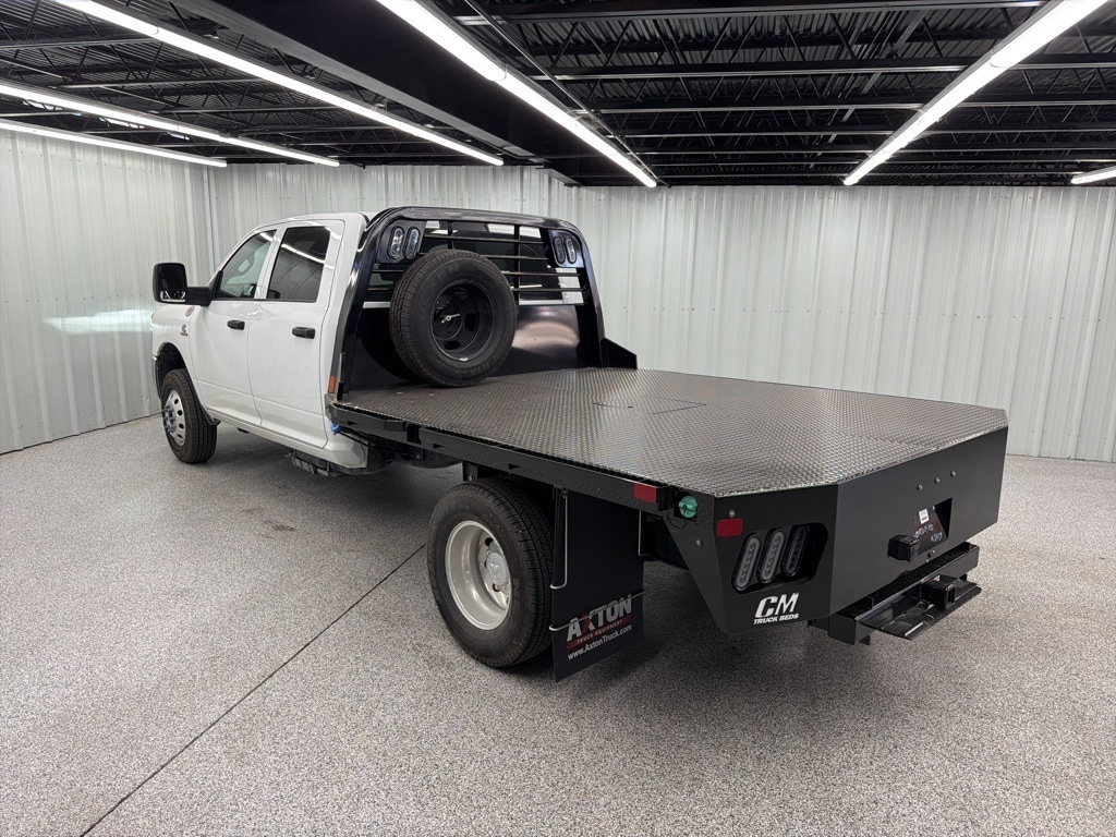 New 2026 Ram 3500 Chassis Cab TRADESMAN CREW 4X4 60' CA Pickup