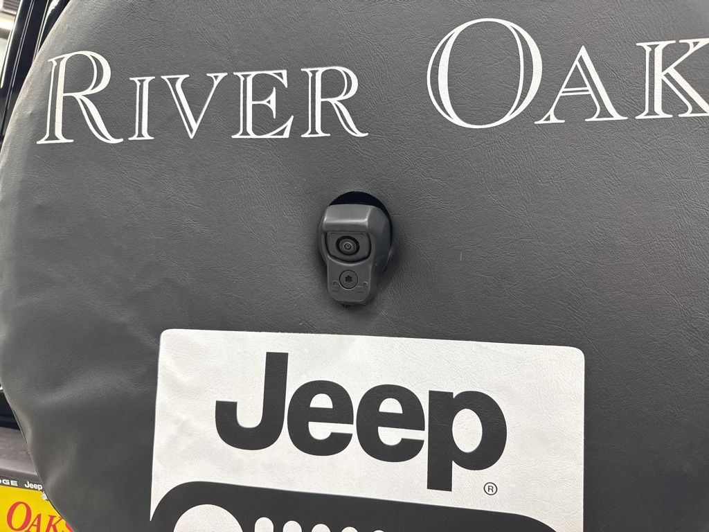 2026 Jeep Wrangler 4-Door Sahara - Photo 8