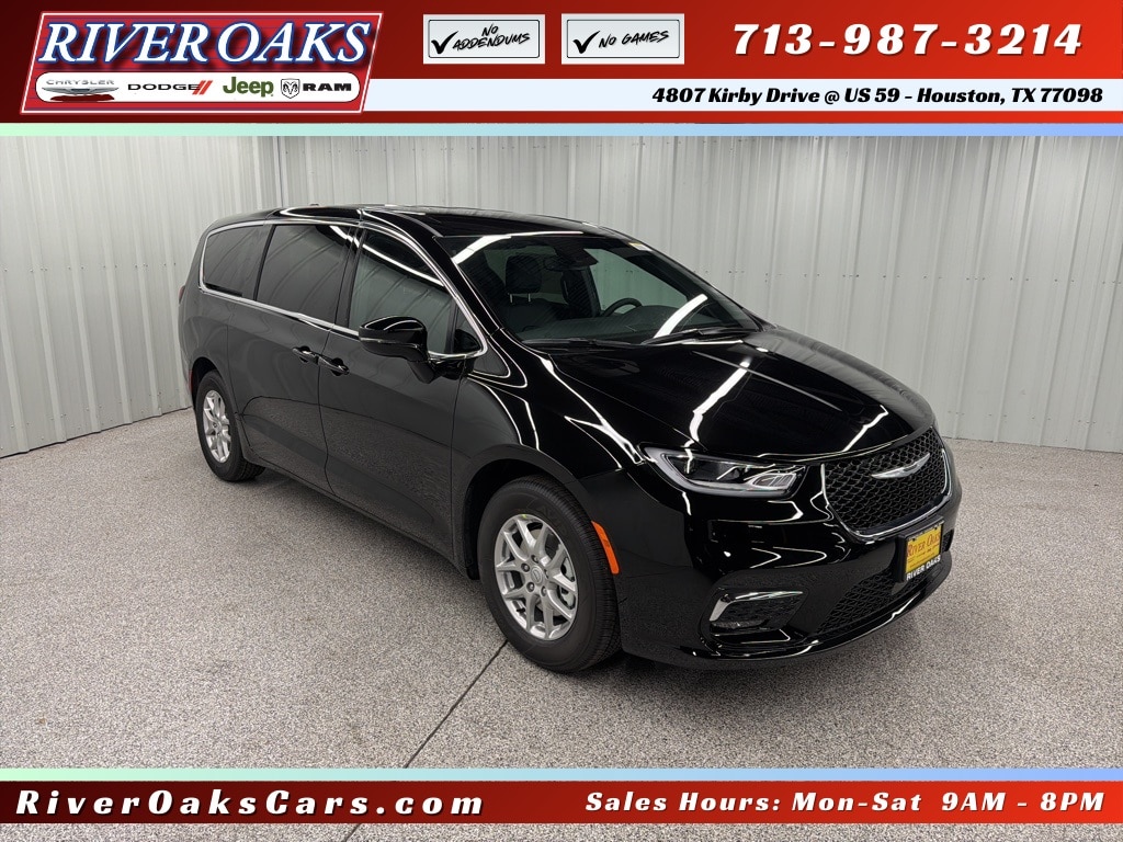 2026 Chrysler Pacifica Select's photo