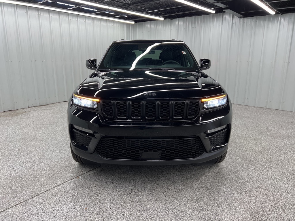Used 2025 Jeep Grand Cherokee Limited SUV
