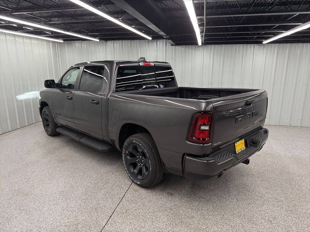 New 2026 Ram 1500 EXPRESS CREW CAB 4X4 5'7 BOX Pickup