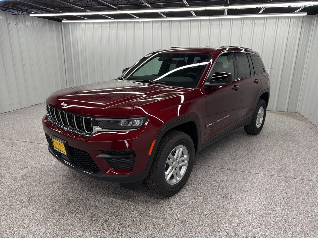 New 2025 Jeep Grand Cherokee LAREDO 4X4 Sport Utility