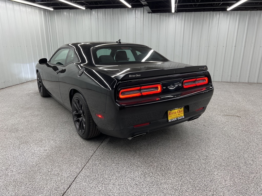 Used 2022 Dodge Challenger R/T Scat Pack Coupe