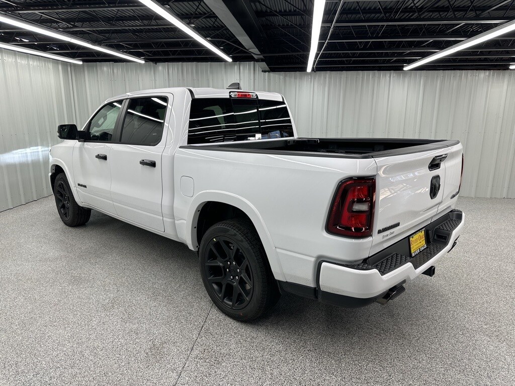 2025 Ram 1500 Laramie photo 4