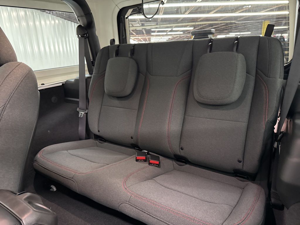 2025 Jeep Wrangler 2-Door Rubicon - Photo 16