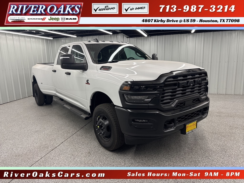 New 2026 Ram 3500 TRADESMAN CREW CAB 4X4 8' BOX Pickup